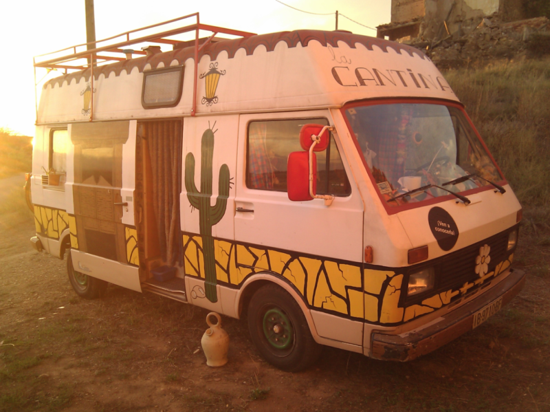 la cantina solar food truck