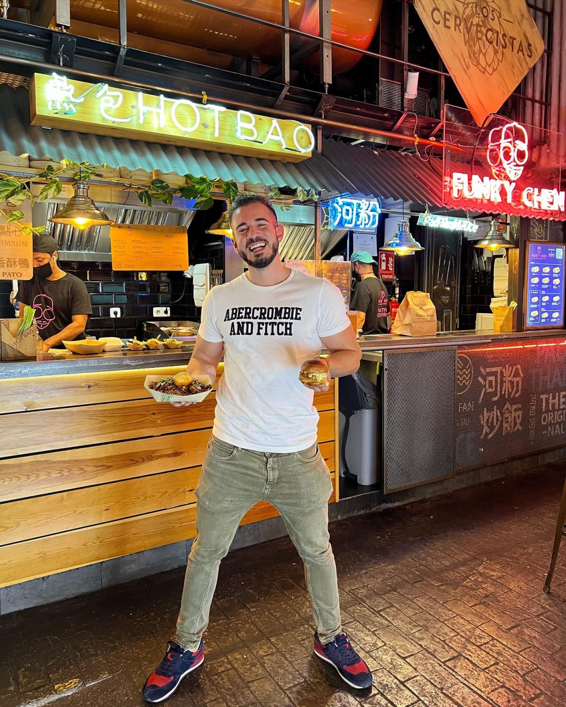 Cenando con Pablo Street Food