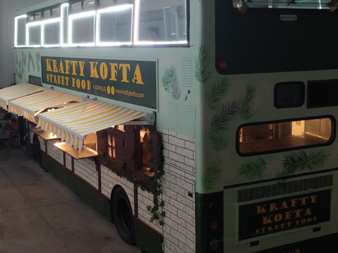 Autobús food truck en alquiler