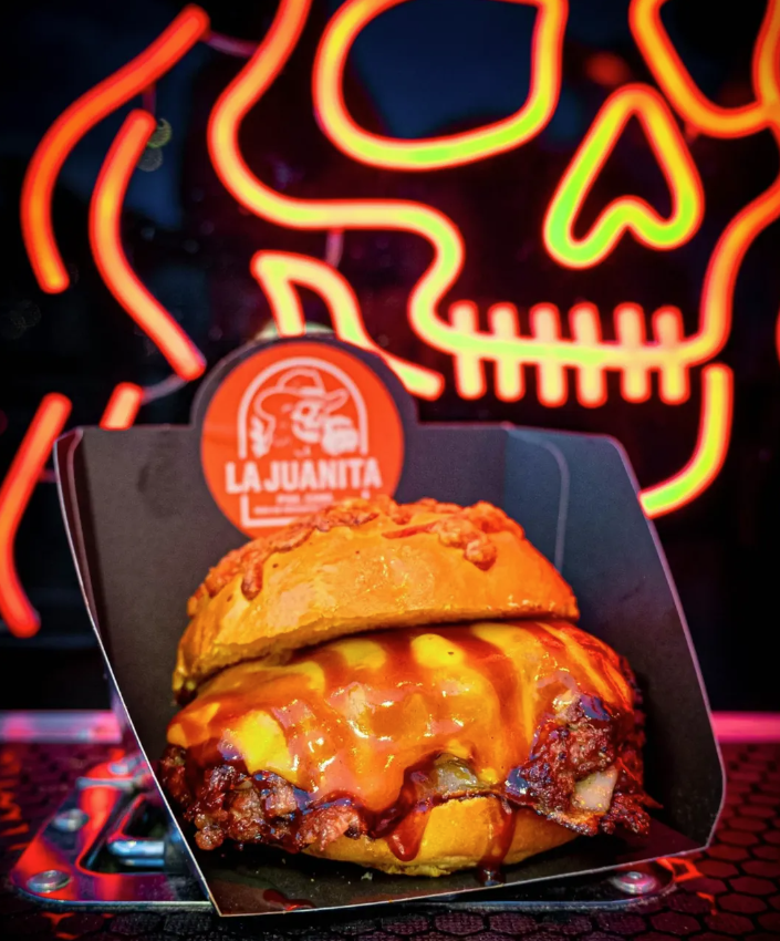 cartel juanita food truck hamburguesa