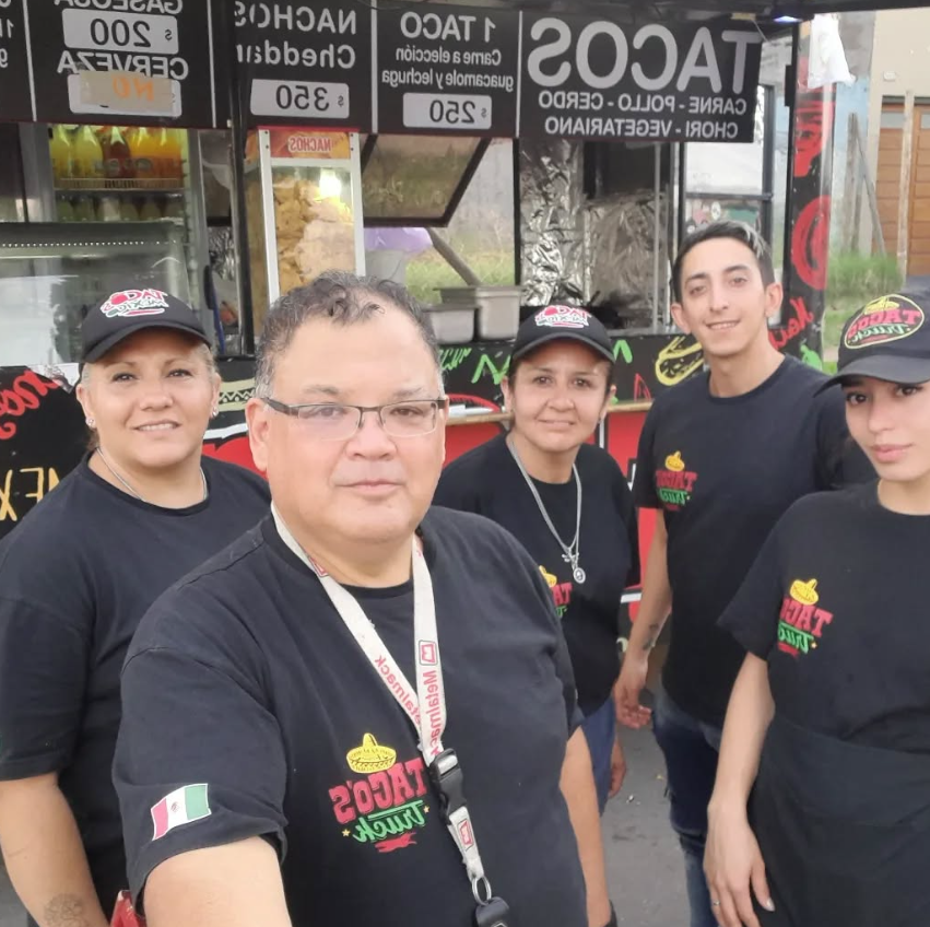 equipo trabajo Tacos Truck