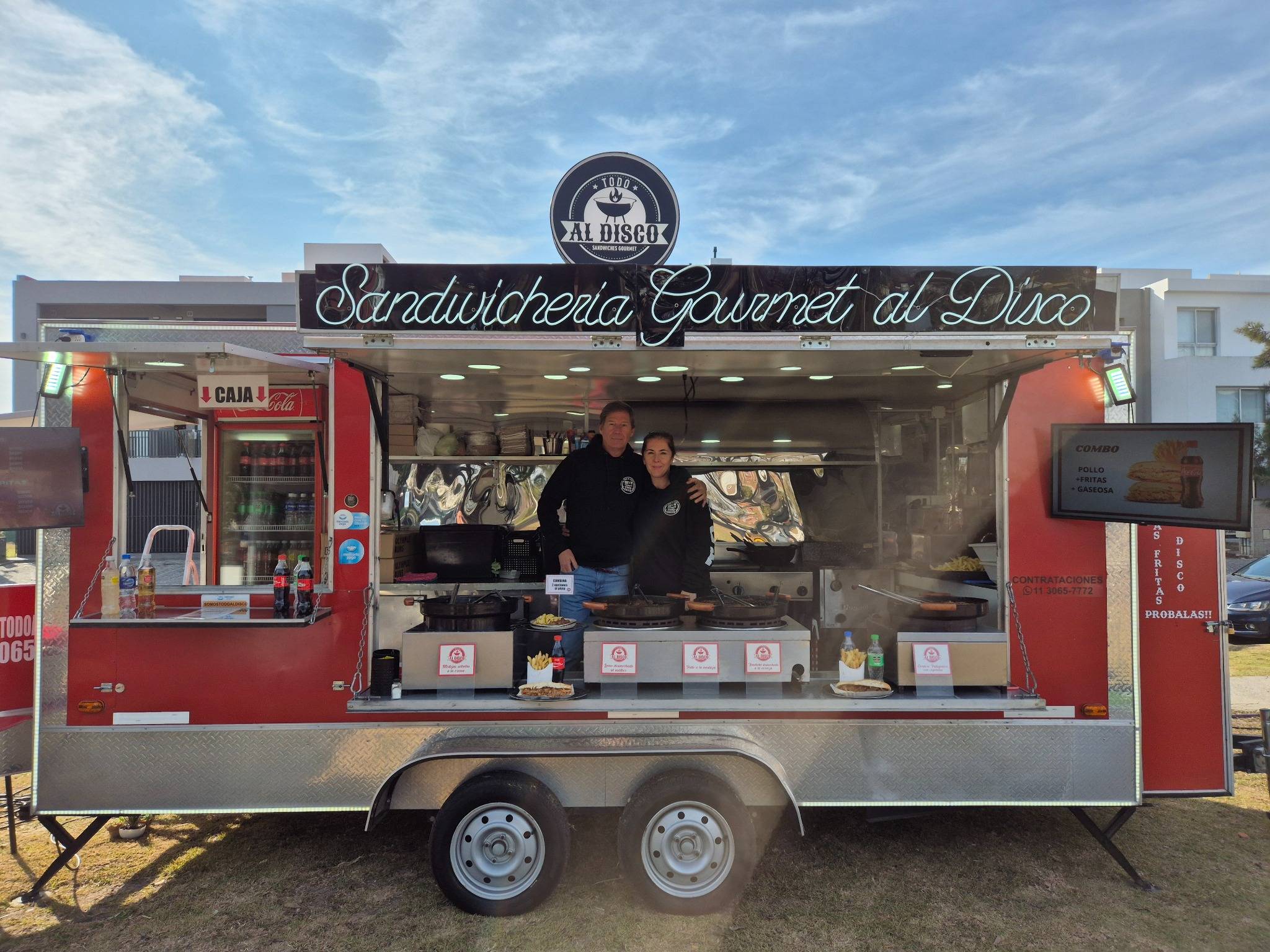 Gisela y Fernando Todo al disco food truck