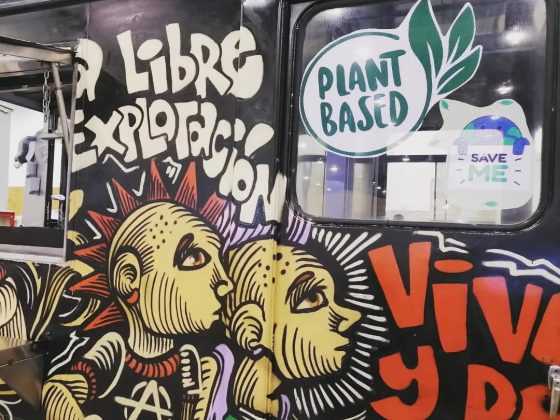 El Monchis Vegano food truck