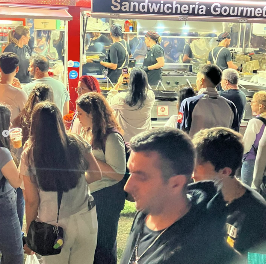 sandwicheria todo al disco food truck