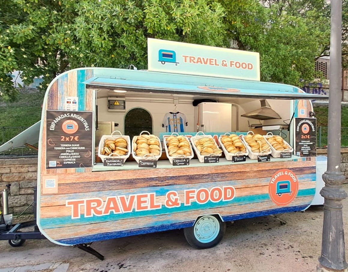 travel and food food truck 
