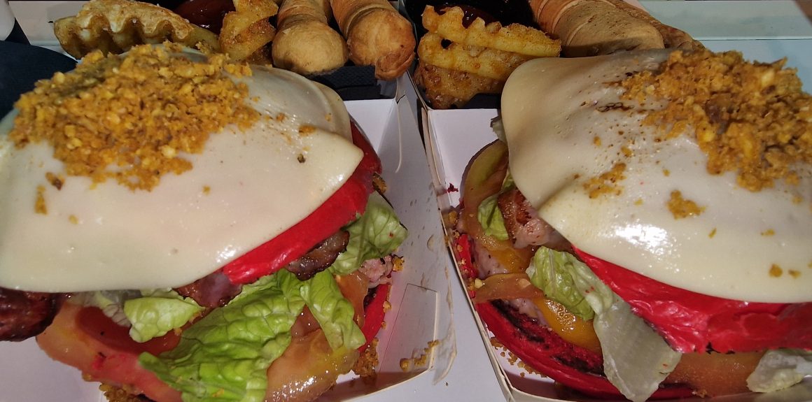 hamburguesas the train station foodtruck