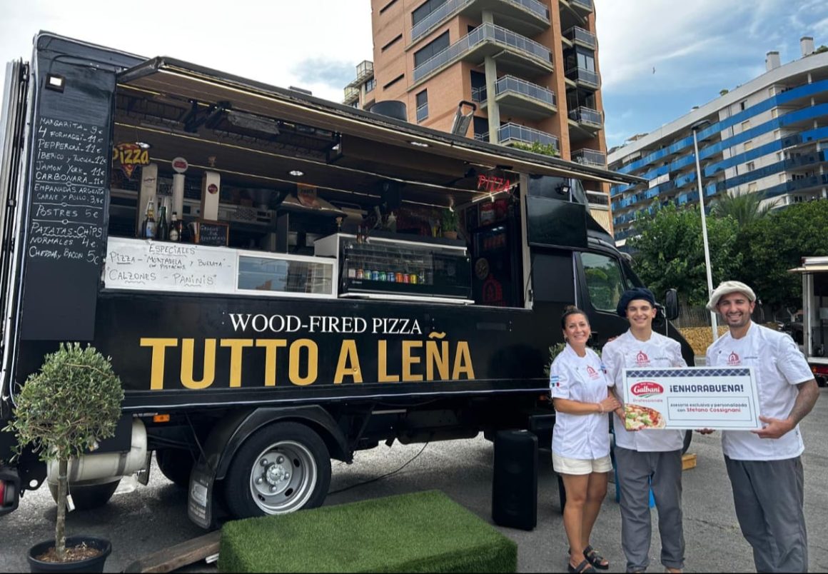 Tutto a Leña food truck