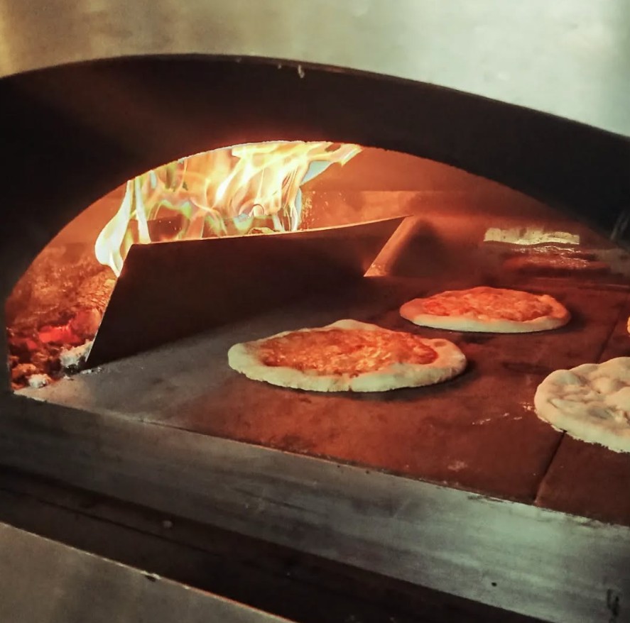 shantiko pizzas food truck pizza 4